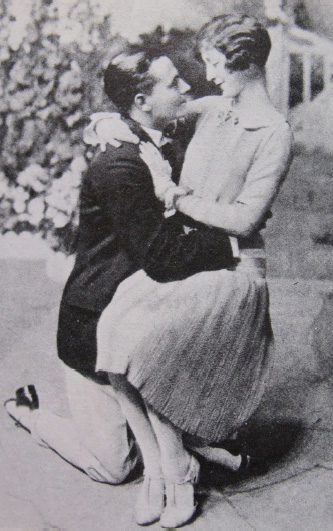 Binnie Hale and Seymour Beard singing 'Tea for Two' from No, No, Nanette